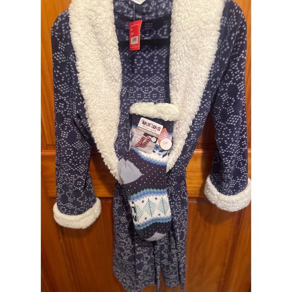 Robe & Muk Luk Socks Set Plush Sherpa Trim Cozy Warm Winter Blue S/M‎ - Picture 1 of 6